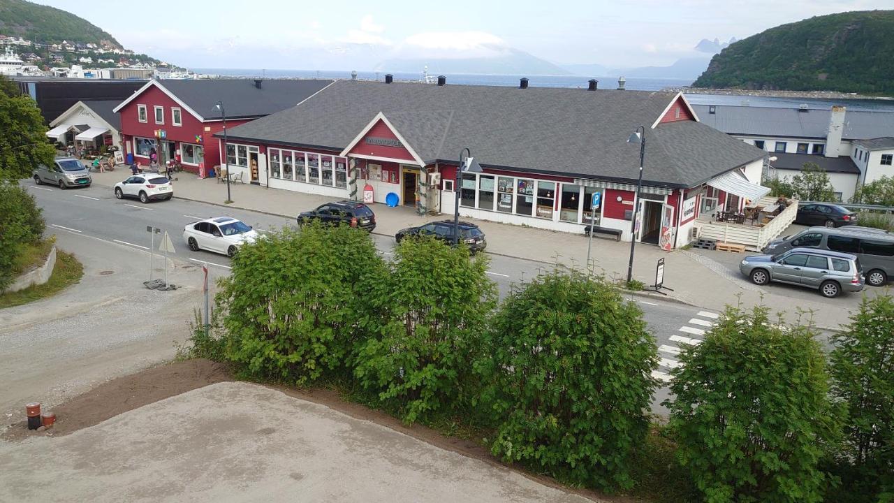 Pa Hjornet Gjestehus Skjervoy 외부 사진